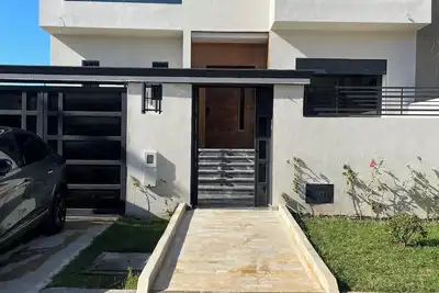 Image de Villa avec piscine Ă la plage Sidi Rahl