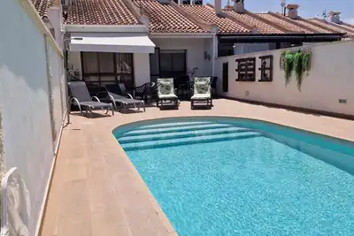 \"Conxa\"@Marisol : 350m de la plage, piscine privée, A/C, WiFi, plage pour chiens