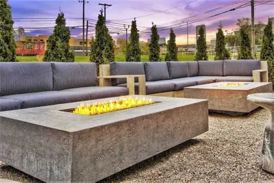 Image de Double Queen Sanctuary, Elwood Hotel & Suites, Horse Country Nearby