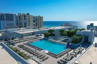 Image de Luxury Apartment in Hollywood Beach * Ocean View