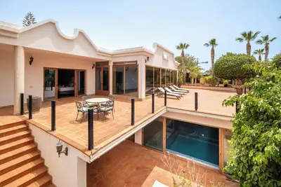 Image de Tindaya | Magnificent 5-bedroom villa with indoor and outdorr pools