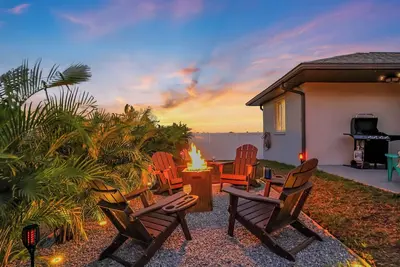 Image de Your Beach Base: 3 miles to Anna Maria, Beaches, Img+Firepit+15 min to Lecom
