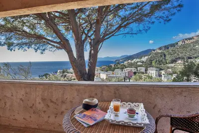 Image de Casa Marinu Muntese proche du couvent d’Erbalunga, avec terasse vue mer