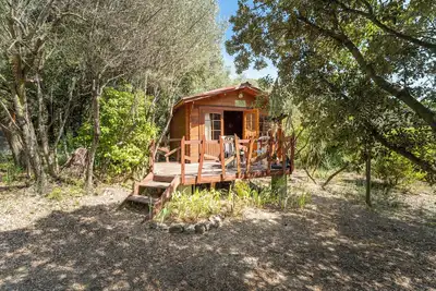 Image de Maison de vacances 'Chalet Atypique' avec vue sur montagne, piscine partagée et terrasse privée
