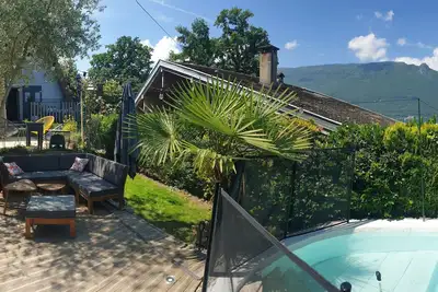 Image de Maison de vacances 'La Maison Du Lac' avec vue sur le lac, piscine privée et Wi-Fi
