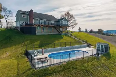 Image de The View at Stoney Acres | Pool + Hot Tub + Views