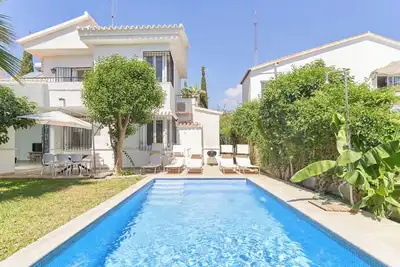 Image de Villa 'Rodriguez Acosta 22' avec piscine privée, Wi-Fi et climatisation