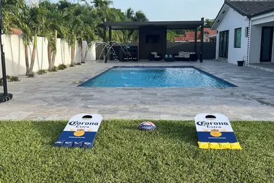 Image de Spacious 5-bedroom Luxury villa with Ac and fitness room in fabulous Miami