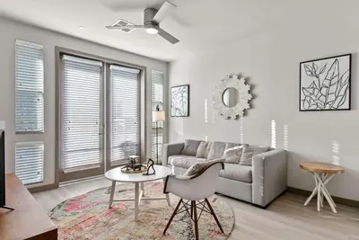 CozySuites Phx: Roro, Gym, Pets, Parking! #3