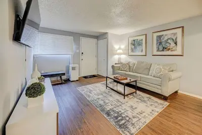 Image de Fontmore Unit 2 · Monthly 2bd Garden of Gods View