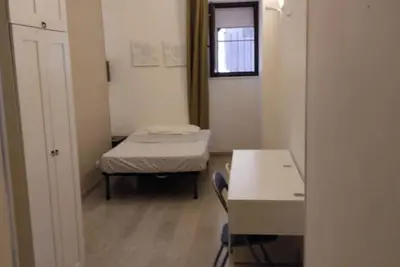 Image de Room in the historic center of Catania 3