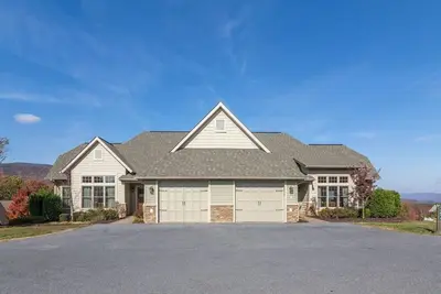 Image de Regal Vistas Luxury Two Bedroom Townhome