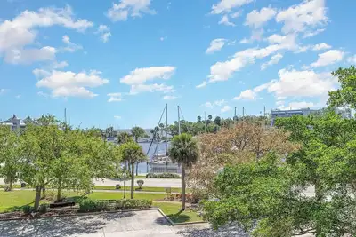 Image de Haven Harbor Getaway