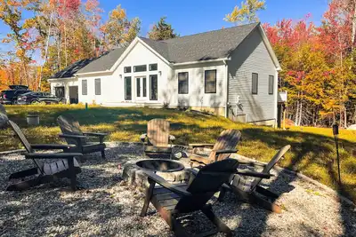 Vacation Home: 2 Mins from Mt. Sunapee & Lake!