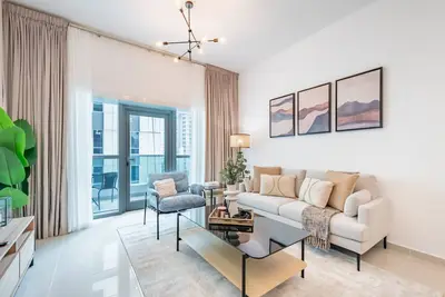 Image de Sophisticated 1br Apartment in Marina Pinnacle, Dubai Marina by Deluxe Holiday Homes