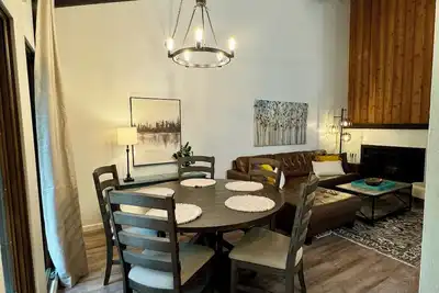 Image de Cozy 2-bedroom condo in Twin Lakes Village - golf, lake, pool