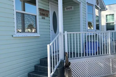 Image de Cozy 2-bedroom house in beautiful Jensen Beach with Ac, beach access and 2 pools