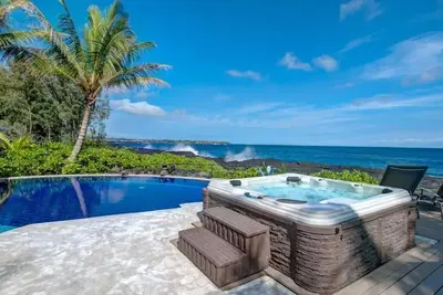 Image de Mika Kai 4 bd w/Pool and Hot Tub - Epic Spot for Whale Watching! ! !