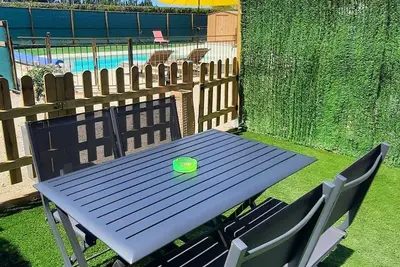 Image de Appart'Estel 2 pers en campagne avec accès piscine