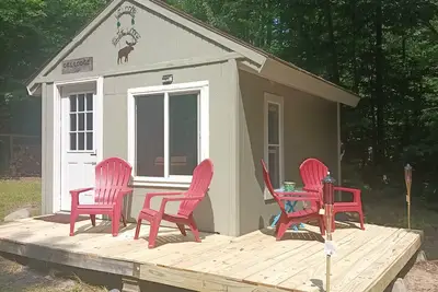 Image de Rustic Cabin on 10 secluded acres