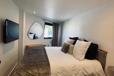 Image de La Loubatiere, Superbe appartement rénové en plein coeur de la station.
