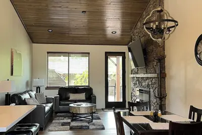 Charming 2-bedroom Villa in Show Low, Az close to Torreon Golf community.