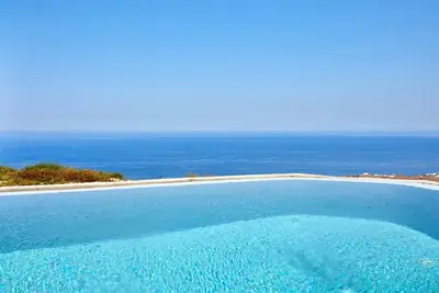 Image de Superb Santorini Suite | Suite Sea Mist | 2 Bedrooms | Furnished Terrace | Private Plunge Pool with Breathtaking Sea Views | Imerovigli