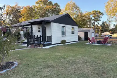 Image de Cozy 3-bedroom house in tranquil Newport News with Ac, WiFi