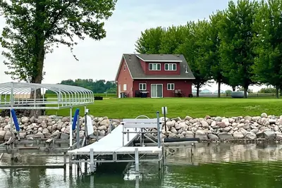Image de The Red Cabin on Long Lake