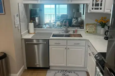 Image de Cozy Pass-a-Grille on the Beach Condo