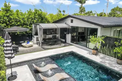 Image de Seasonal Private Oasis in Beautiful Neighborhood w/ Private Pool