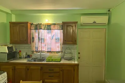 Image de Cozy 1-bedroom studio apartment in pleasant Bon Accord with WiFi, Ac