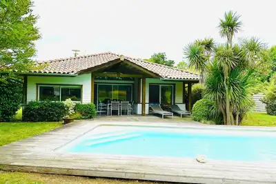 Image de Maison Familiale à la plage, piscine, golf, tennis. . .