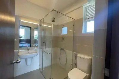 Image de Beautiful Beach Front Apartment for rent