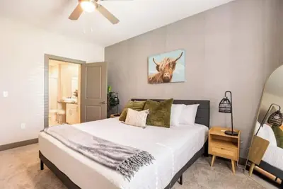 Image de Boho Serenity Sanctuary 7 Min to Parks