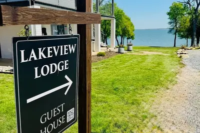 Image de Lakeview Lodge- Beach Access