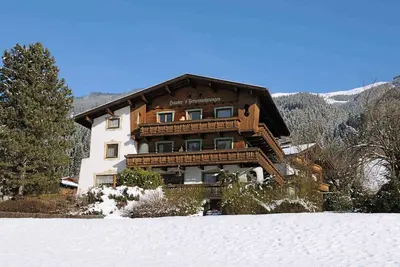 Image de Studio avec balcon