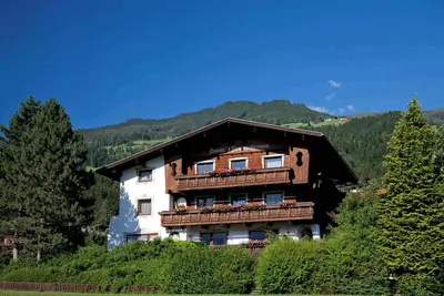 Image de Studio avec balcon