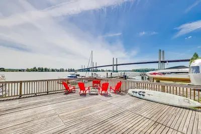 Image de Waterfront Getaway