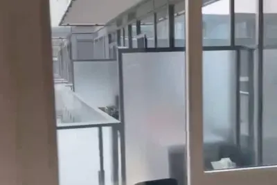 Image de Family sized condo in Toronto, steps to the Finch subway station and shops.