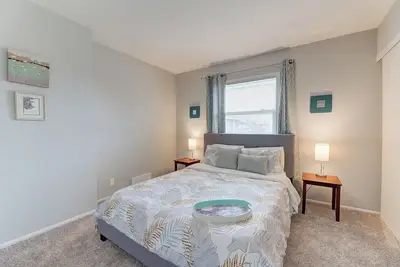 Image de Comfortable 3 Bedroom with King bed in Waukesha