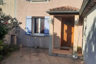 Image de Charmante Maison dans un quartier calme à 1. 5 km du centre historique.