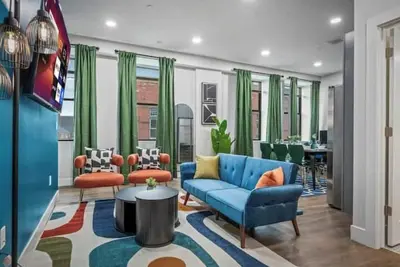 Image de Brand New Apt+2 Queens+ BunkBed+Free Parking+55\" Tv