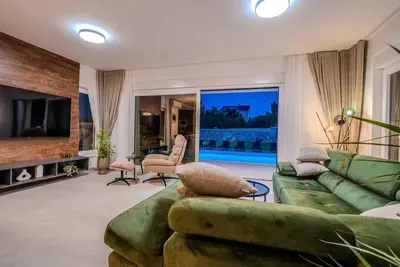 Image de Villa Stina avec piscine privée