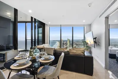 Image de Luxury 2 Bedroom Apartment with Ocean Views (Meriton 7201 - 5n - Nb)