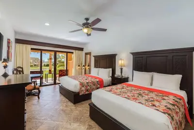 Image de Stunning oceanview 1-bedroom hotel with Ac, WiFi, fitness room in Cabo San Lucas