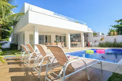 Image de High standard house, with 5 suites, 50m from Barequeçaba beach