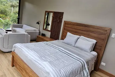 Image de Casa con Jardín de Pitahaya, Igual Para Realizar Teletrabajo en la Naturaleza