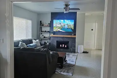 Image de Modern Relaxing Retreat in St. Petersburg! Downtown Access & The Beach!