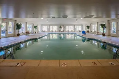 Image de Charming 1 Bedroom - 4 Star Resort w/ heated pool, gym, wi-fi, lot's more!